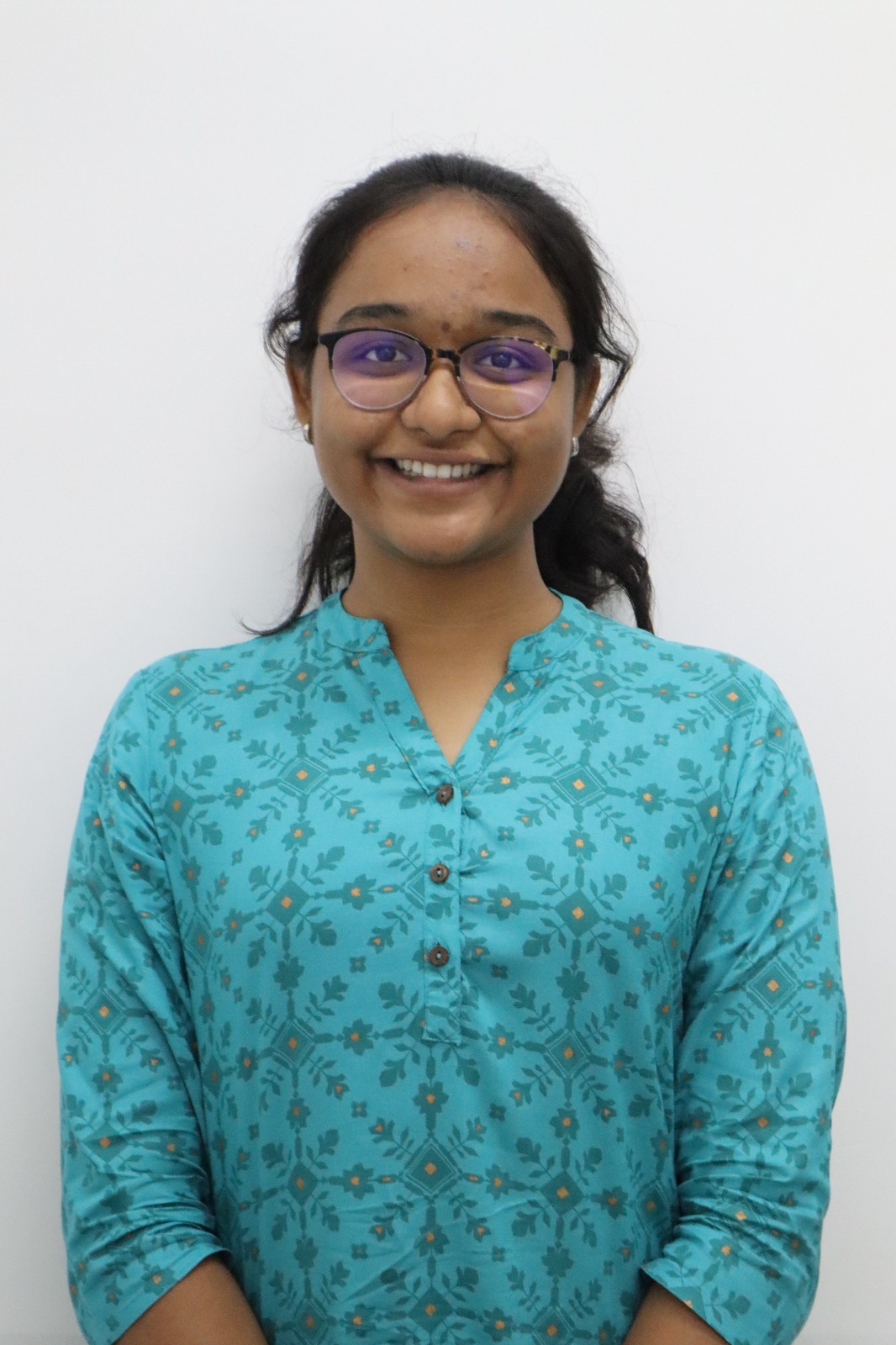 Anya Naveen Makam ( BCOM SEM1)